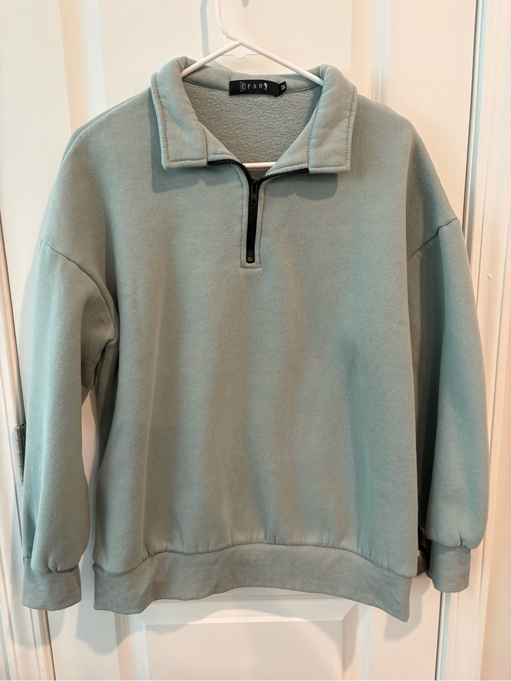 Unbranded women’s Light Sage Quarter-Zip Fleece Pullover